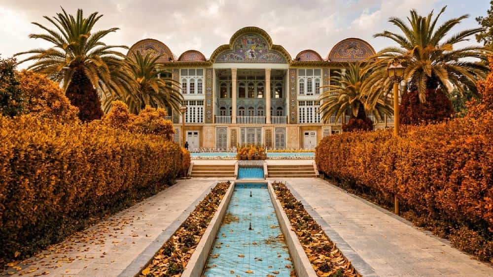 باغ ارم شیراز در پاییز