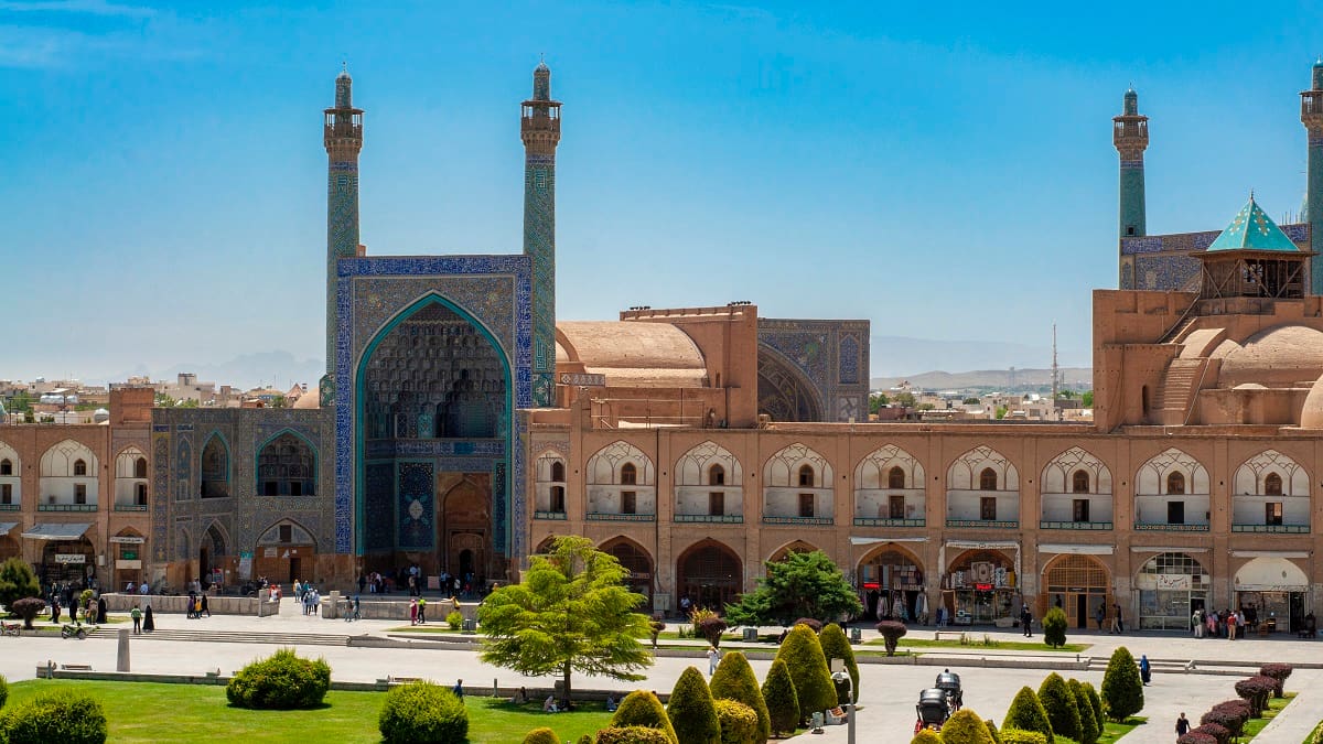 بهترین زمان سفر به اصفهان؛ راهنمای انتخاب ماه مناسب برای هر نوع مسافر
