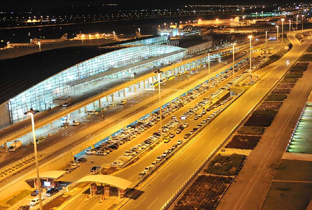 فرودگاه بین المللی امام خمینی تهران در شب