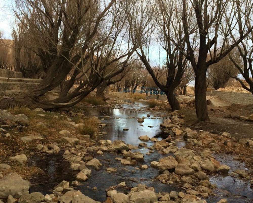 رودخانه پر از سنگ روستای هونجان