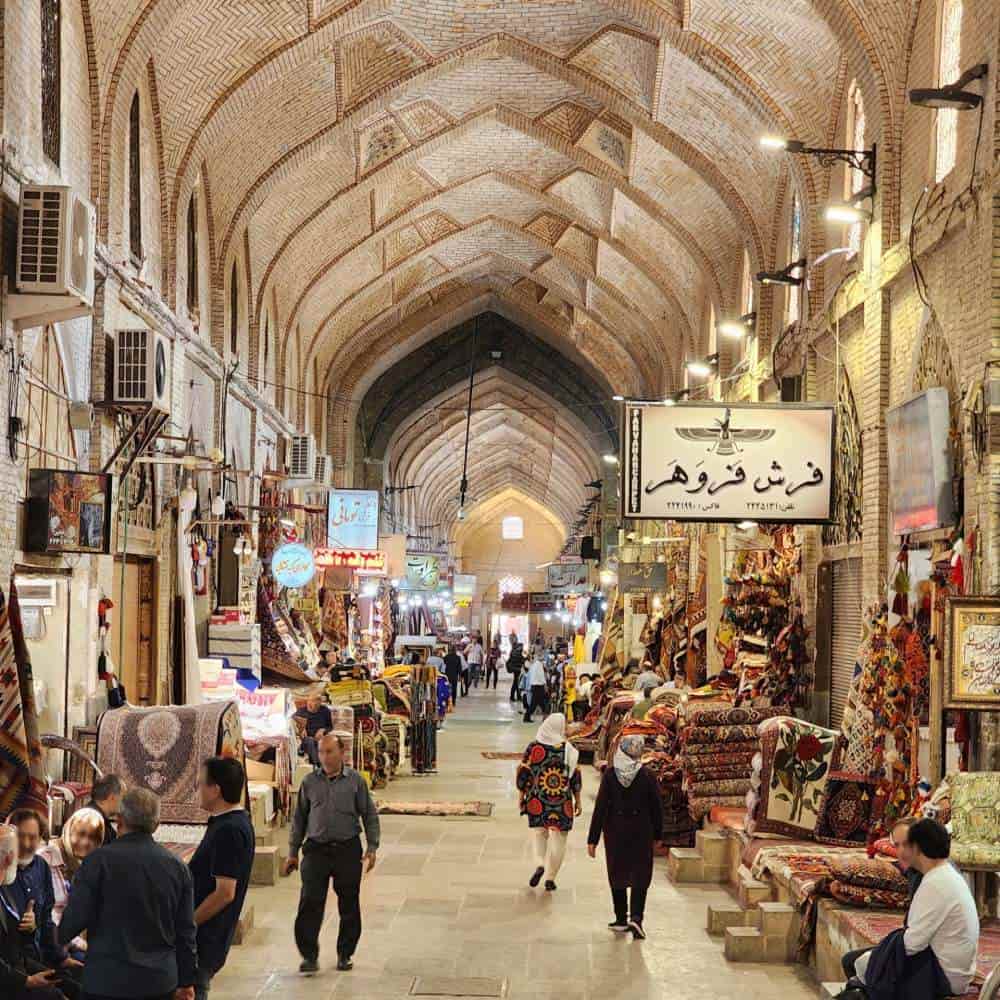 نمای داخلی بازار وکیل شیراز