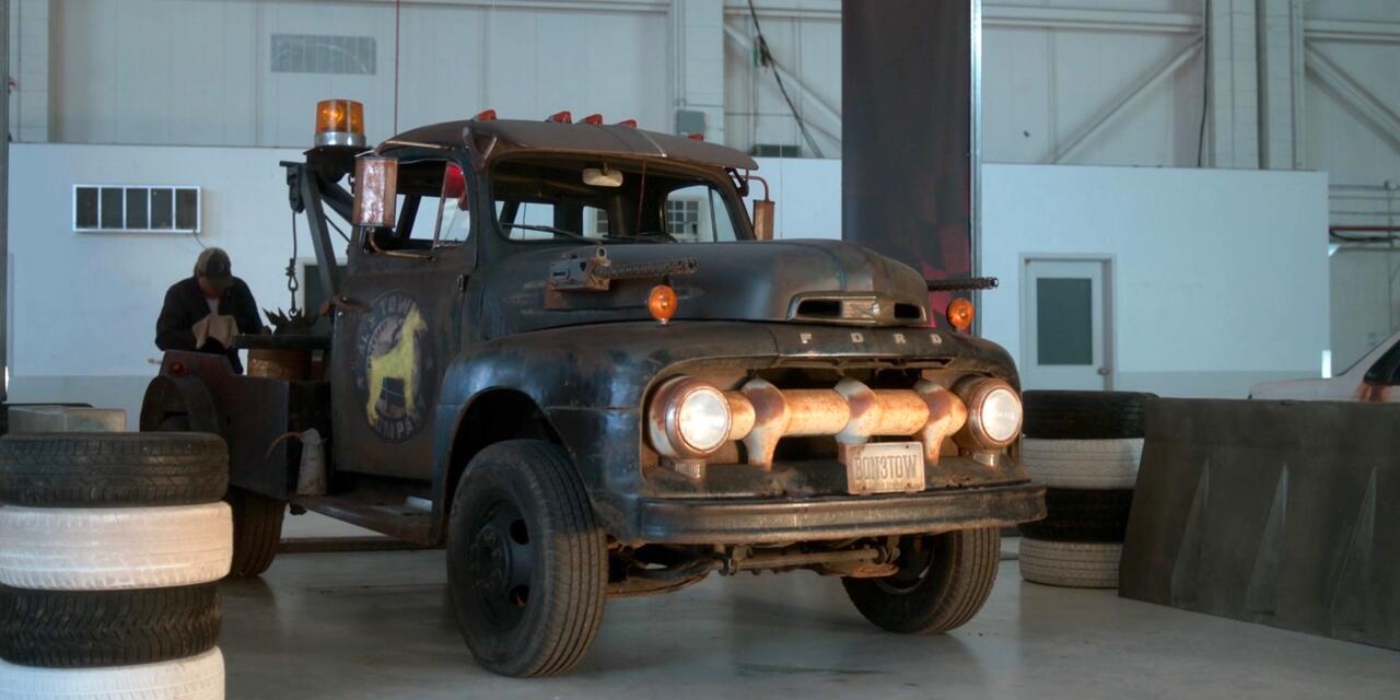 21. سگ زباله‌دان