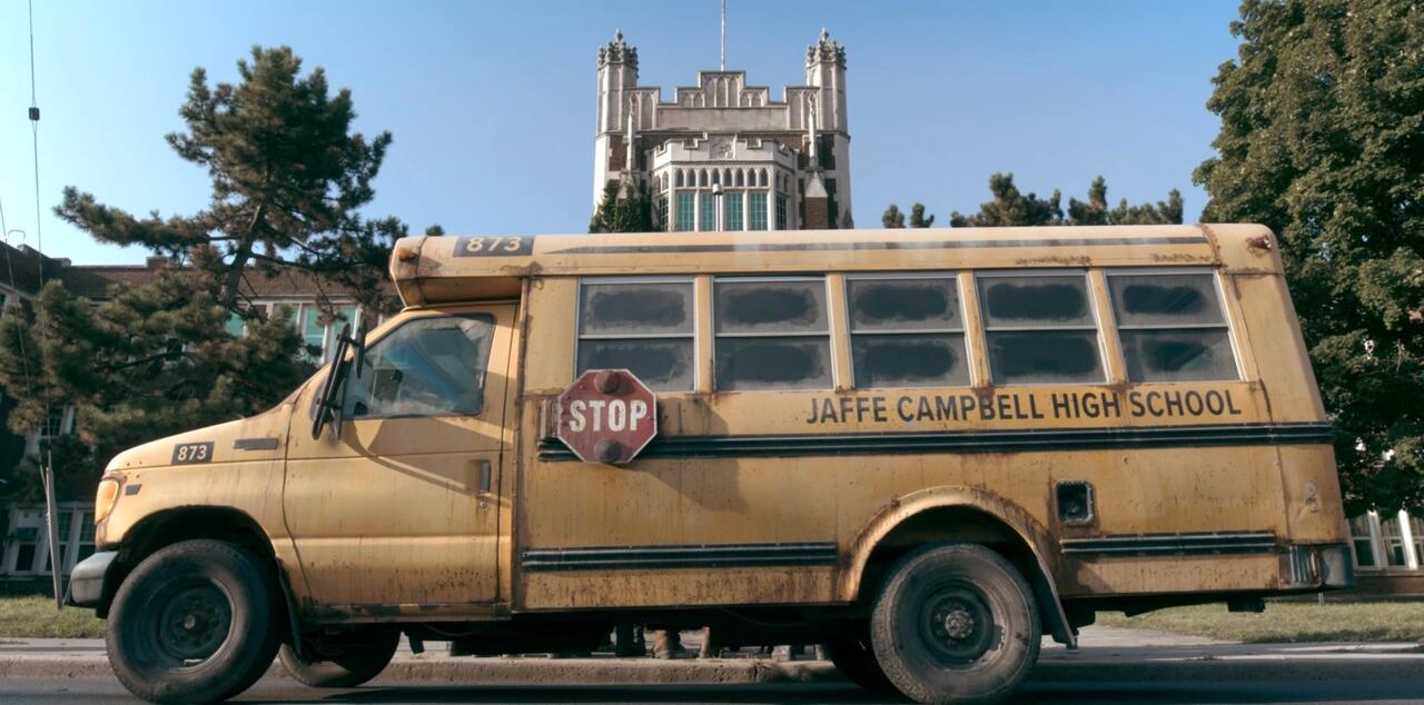 ۳۲. بازگشت به دبیرستان