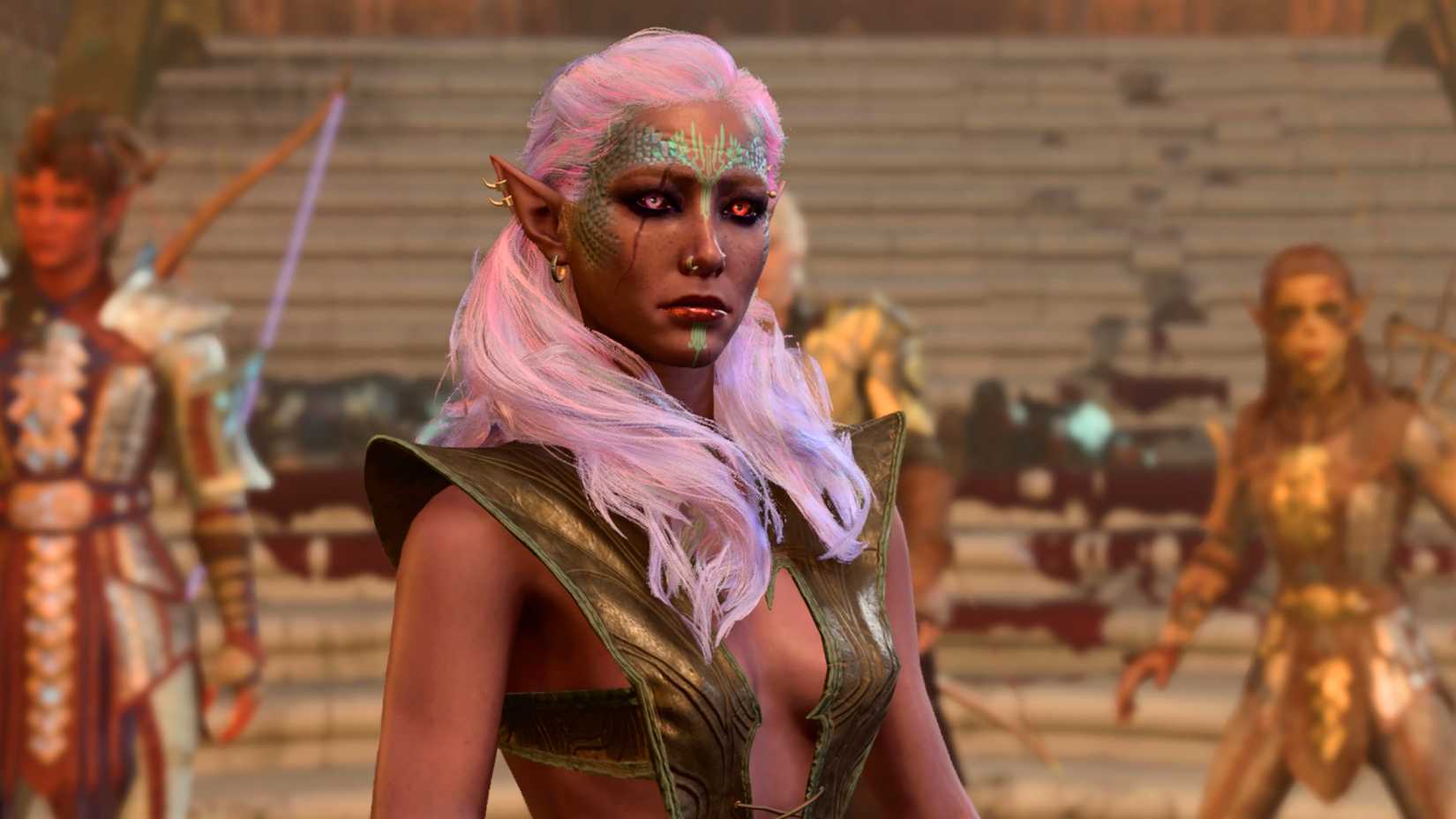 یک الف درو زن به دوربین نگاه می‌کند و نگران به نظر می‌رسد. کارلاچ و لایزل پشت سر او ایستاده‌اند.