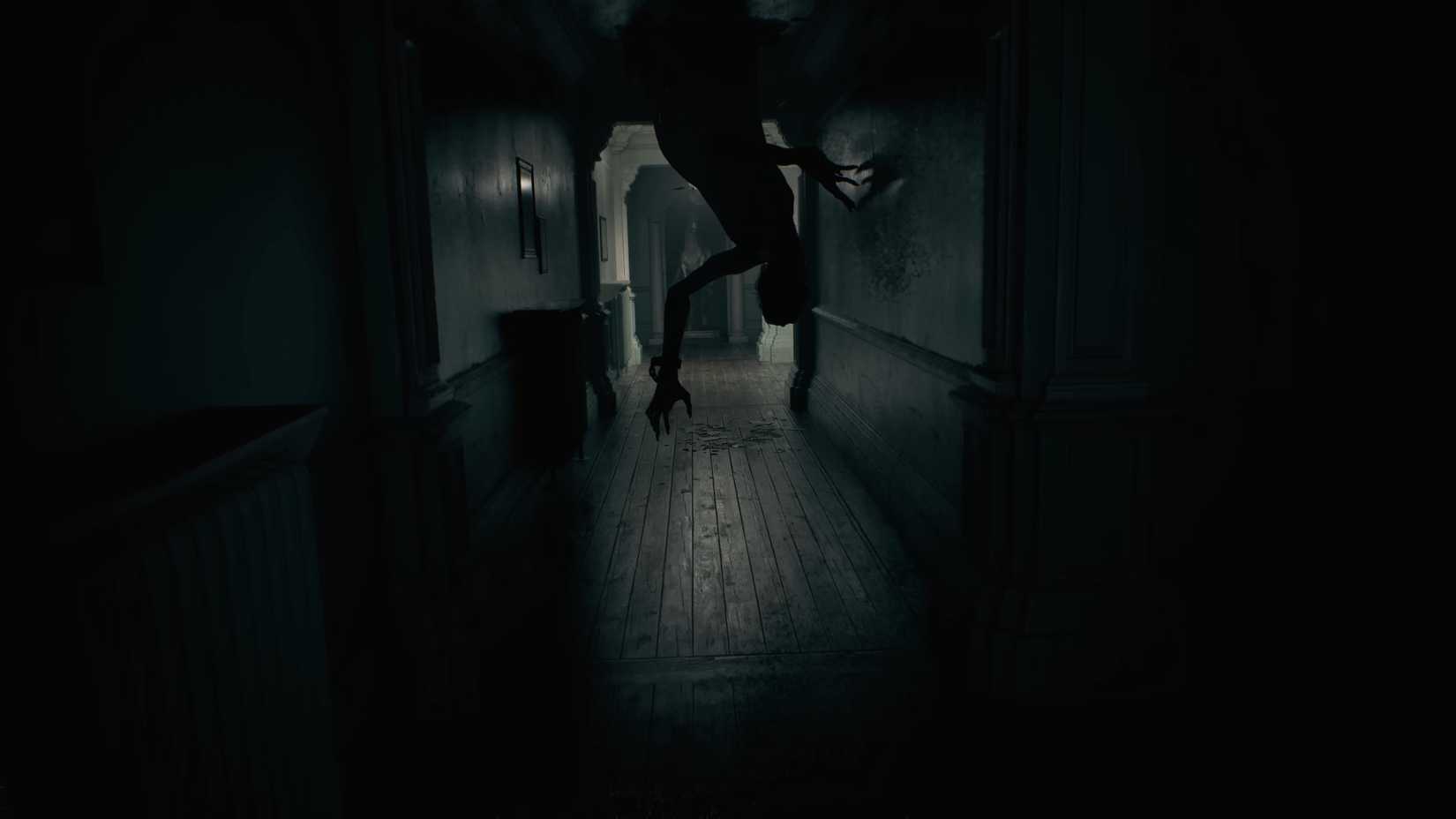 تصویری از هیولای مادر در Resident Evil Requiem که از سقف پایین می‌آید