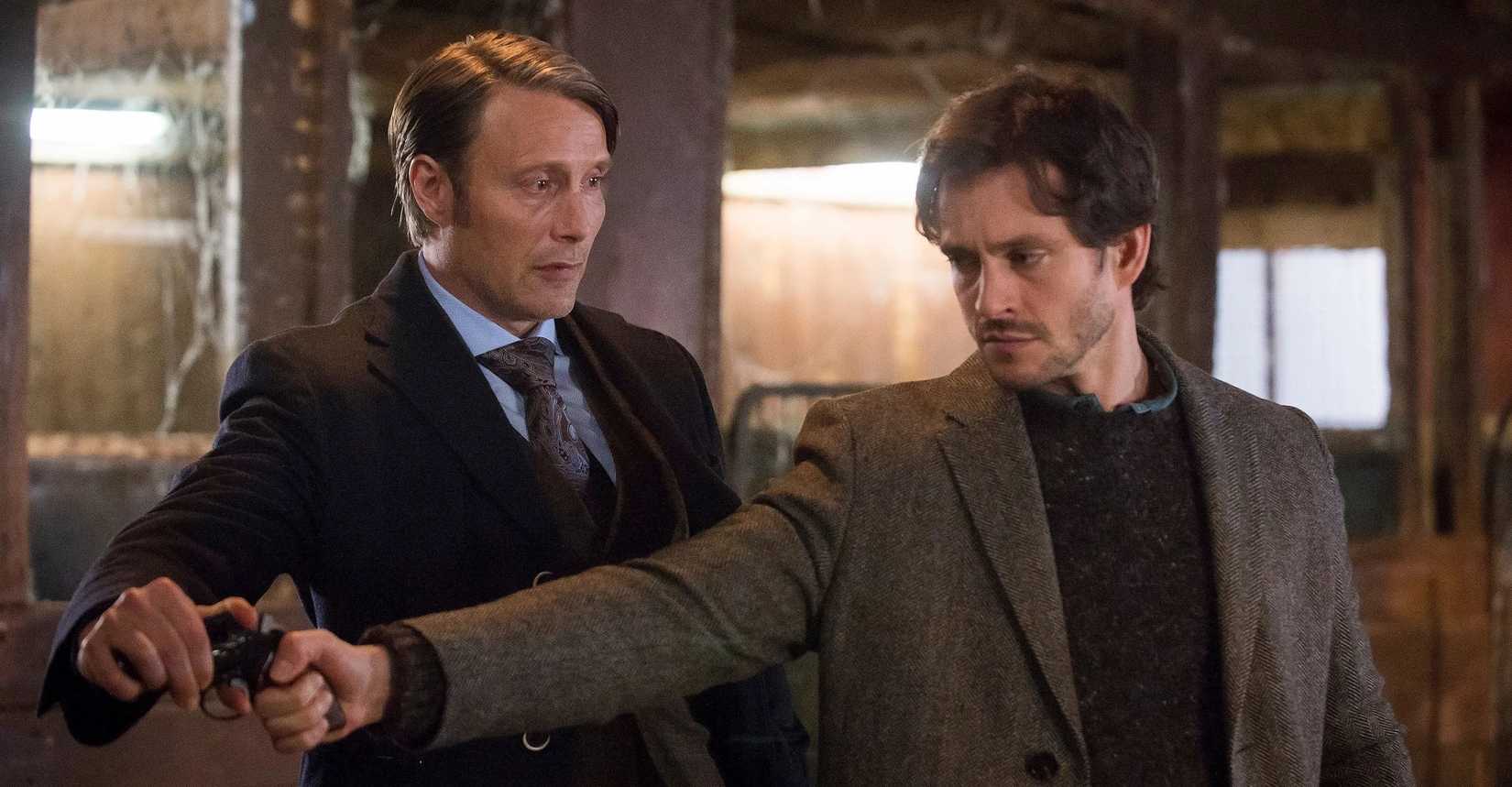 هانیبال لکتر (مدس میکلسن) با بدلیا (جیلیان اندرسون) در فصل دوم هانیبال می‌رقصد