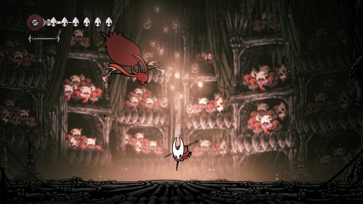 هورنت در حال مبارزه با دشمنی در یک میدان در بازی Hollow Knight Silksong